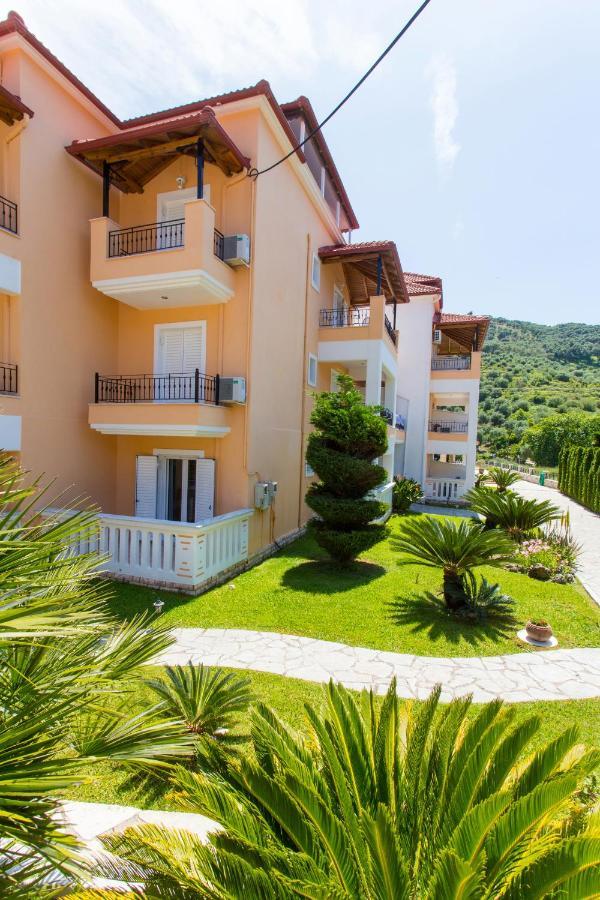 Tropical Apartments Parga Exteriör bild